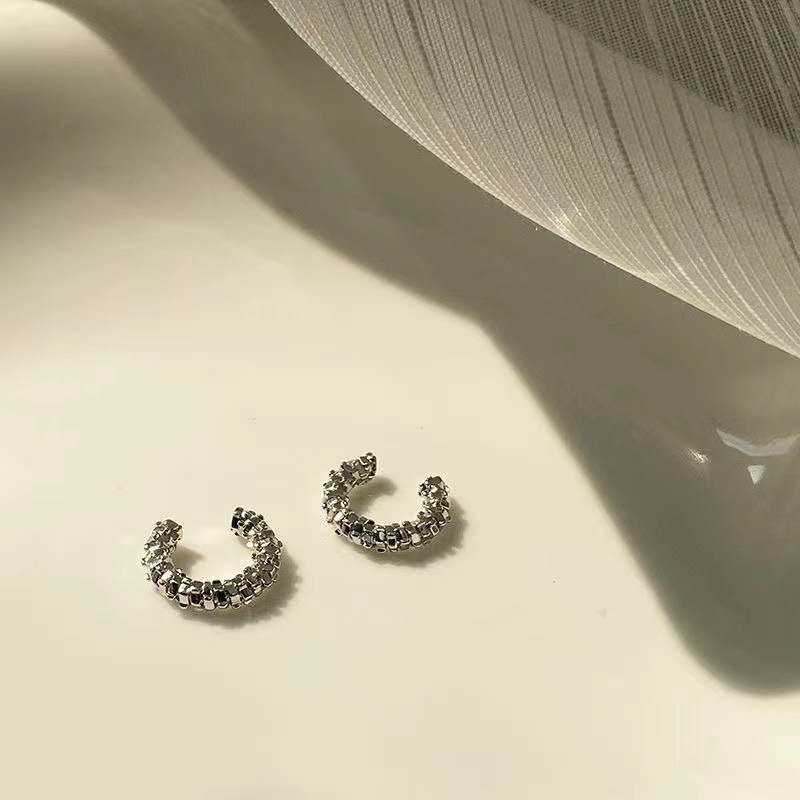 Khuyên Kẹp Vành Tai Hình Bánh Răng Nhỏ Độc Đáo Cá Tính Dễ Phối Đồ Thời Trang Hàn Quốc Cho Nữ
