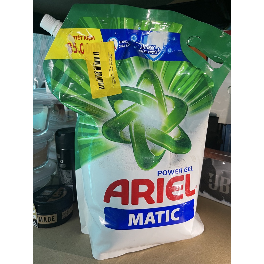 Nước giặt Ariel Matic - túi 3.5L/3.2kg