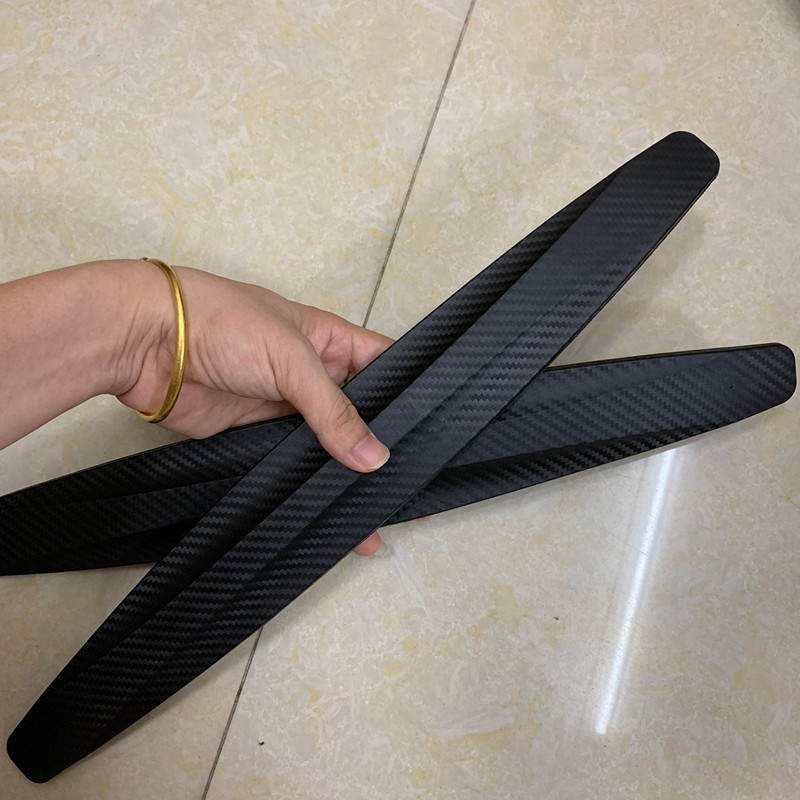 Dải dán viền cản chống va chạm tiện dụng cho xe hơi