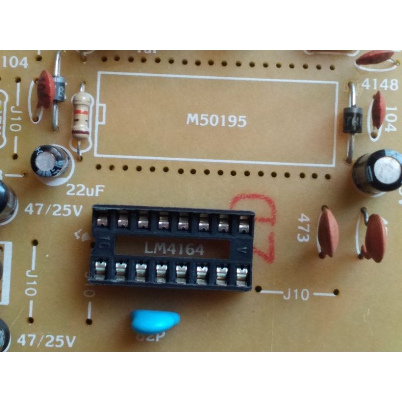 Echo huyền thoại, xung chuẩn 74ls624, mạch như ảnh.