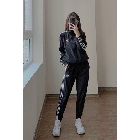 bộ thể thao khoá dây kéo umi 3 sọc lô gô TH