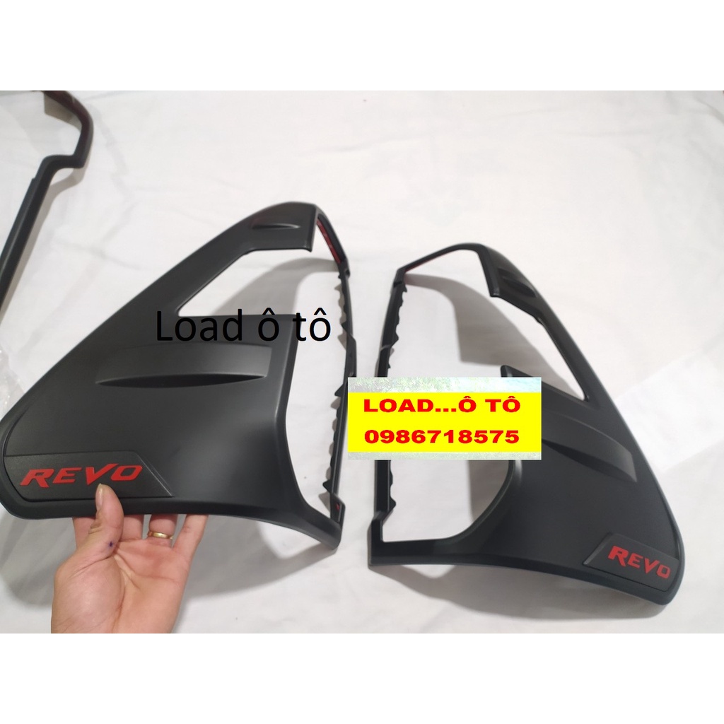 Ốp Viền Đèn Pha Hậu Xe Toyota Hilux 2021-2022 Mẫu Nhựa Đen Cao Cấp Rất Sang Trọng