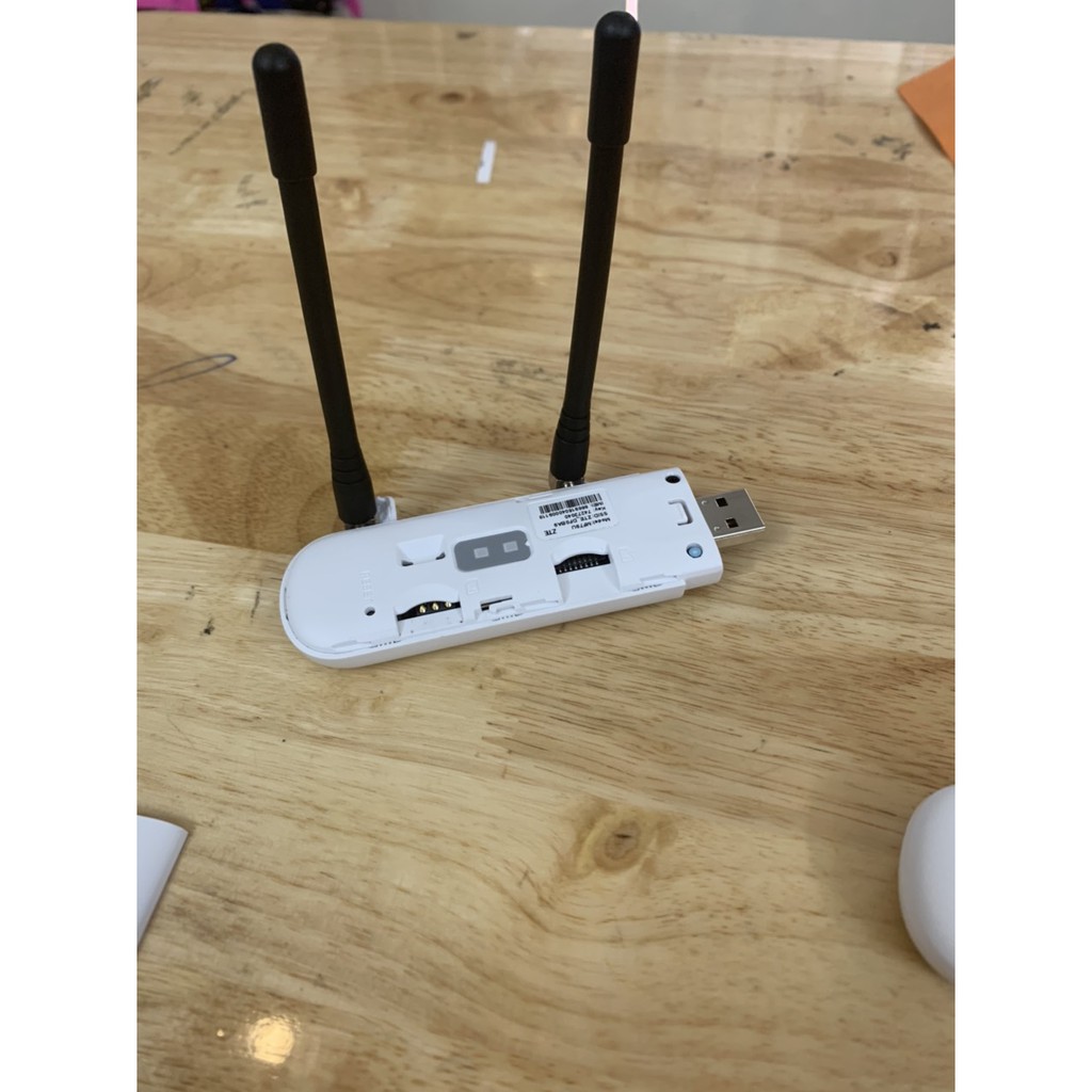 Usb 4g phát wifi zte olax U90 ,  mf79u tốc độ 150mpbs , đa mạng , phát 10 thiết bị cùng lúc ( zte mf79 )