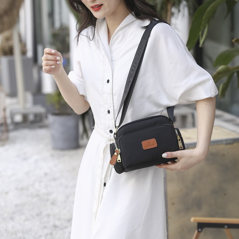 Túi Đeo Chéo Hình Vuông Cỡ Nhỏ Thiết Kế Mới Cho Nữ