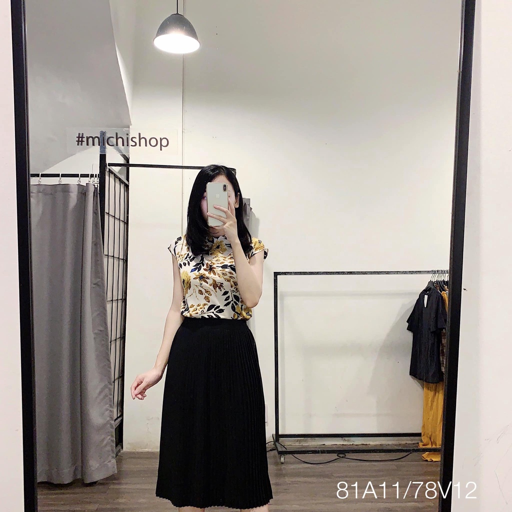 Áo sát nách tay chờm lụa nhung họa tiết hoa vàng - 81A11