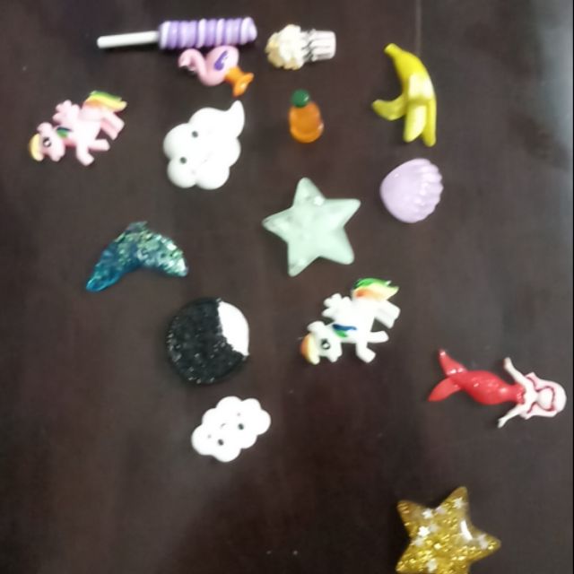 Charm trang trí slime.