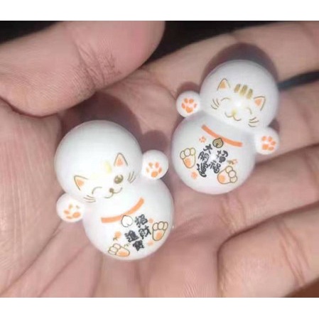 Đồ chơi lật đật thiết kế nhiều kiểu dáng giúp giảm căng thẳng cho bé