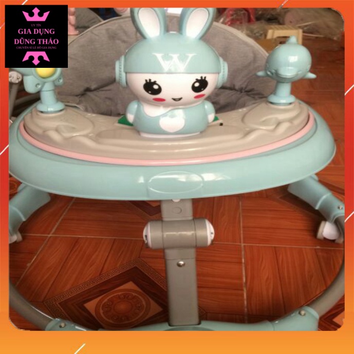 Xe tròn tập đi cho bé có bàn ăn mẫu đẹp