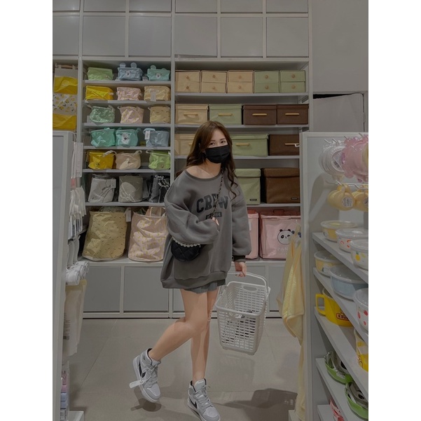 Áo nỉ bông cổ tròn chữ | BigBuy360 - bigbuy360.vn