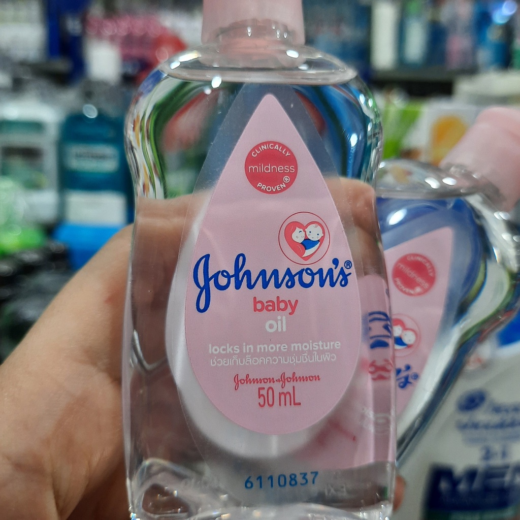 Dầu Massage dưỡng ẩm Johnsons Baby Oil 50ml