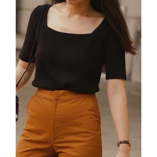 ÁO THUN ĐEN CỔ VUÔNG - SQUARE NECK TOP