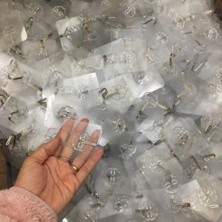 Sỉ 10 móc dính tường thần thánh