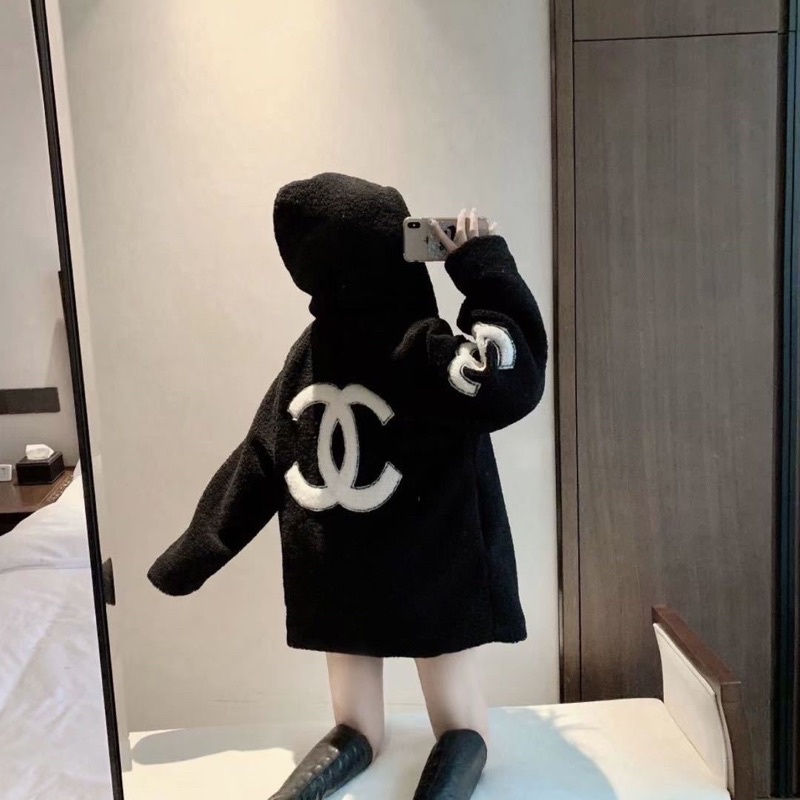 Áo khoác logo thêu chữ