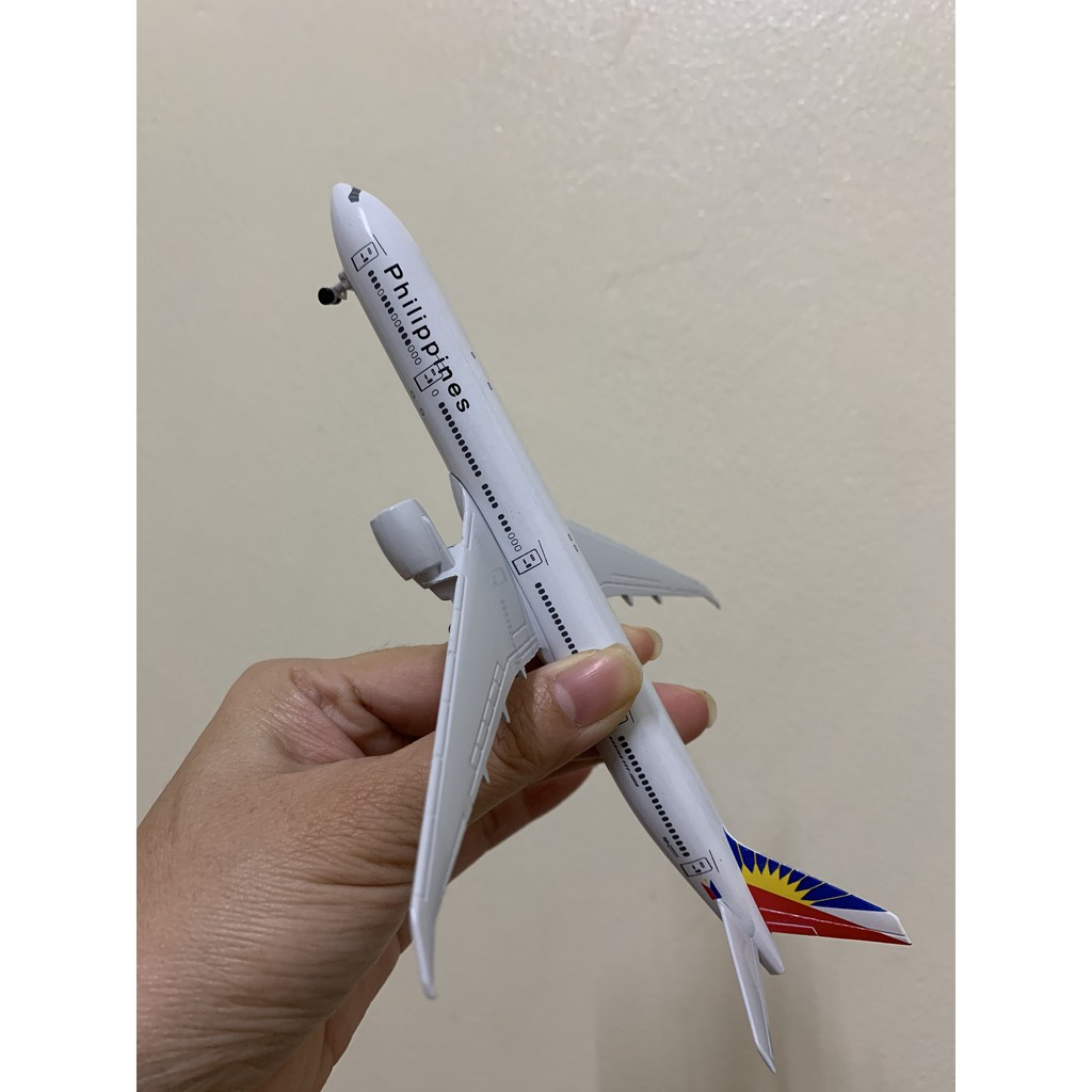 Mô hình máy bay Philippines 20cm có bánh xe