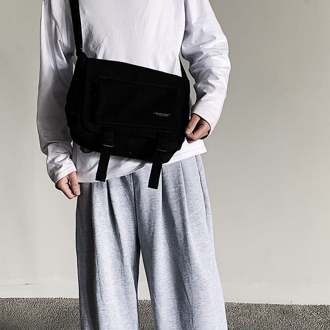 [Mã 2611THTRANG100K hoàn 10% xu đơn 99K] Túi đeo chéo hộp đen - trắng kiểu dáng classic | BigBuy360 - bigbuy360.vn