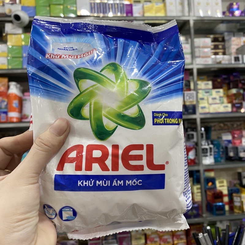 Bột giặt Ariel khử mùi ẩm mốc 650g