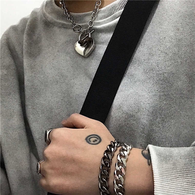 Vòng tay thời trang cho nam và nữ 22987