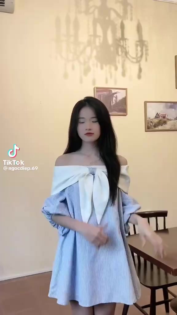 [HÀNG SẴN] Đầm thiết kế trễ vai babydoll hai lớp tay bồng bo chun nơ trắng ALMA DRESS | BigBuy360 - bigbuy360.vn