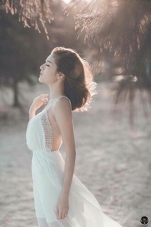 Váy maxi trắng
