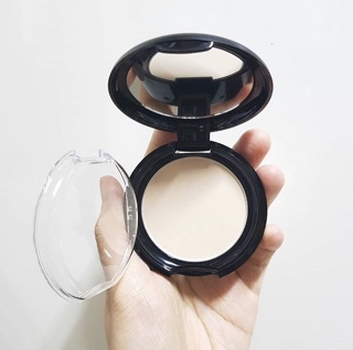 Phấn phủ Eglips About Tone dạng nén Blur/Glow powder pact