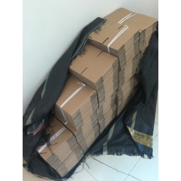 Hộp caton đóng hàng 8*10*18cm