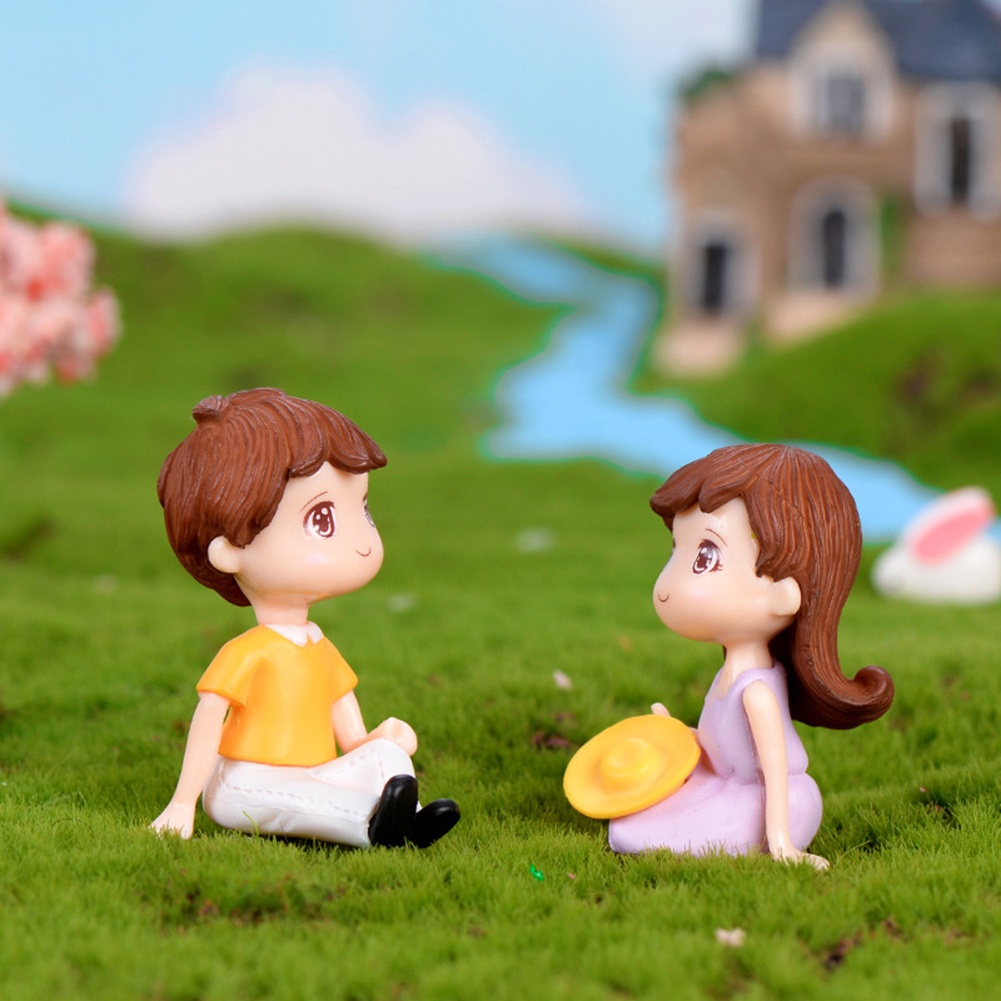 【SPP】2Pcs Mini Girl Boy Sit Down Look Up Model Figurine Landscape Ornament DIY Decor