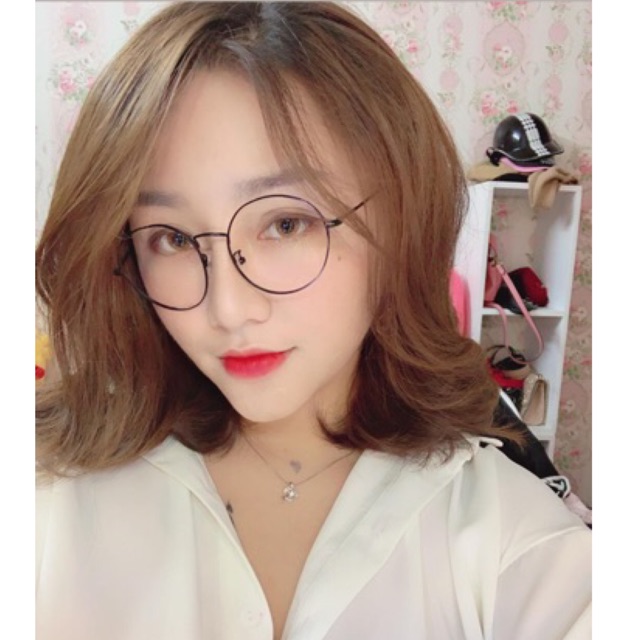 Kính gọng tròn nobita