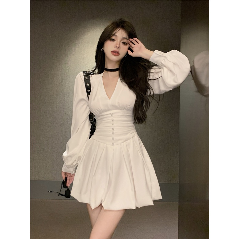 Đầm nữ dáng xòe mini cổ V Emilyshop