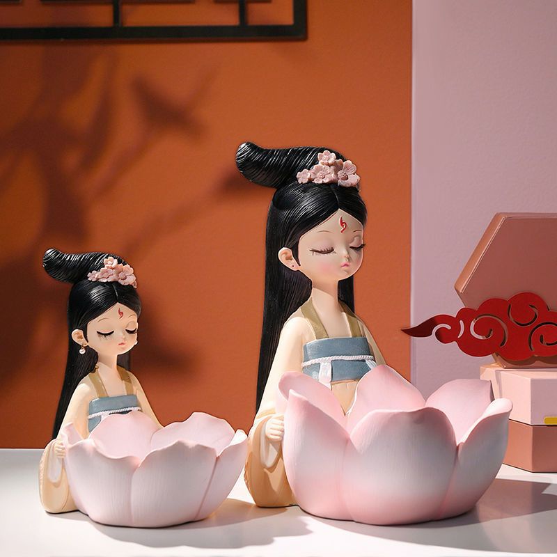 Cô gái cầm hoa sen đựng kẹo 🍭 xinh xắn