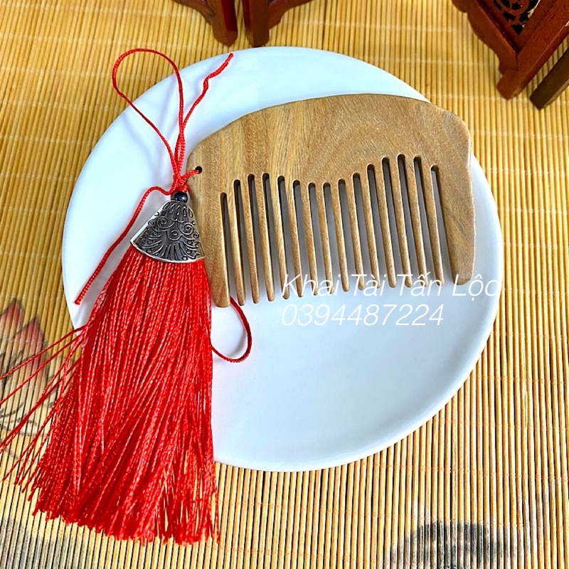 LƯỢC GỖ ĐÀN HƯƠNG KHẮC ĐÔI CHIM UYÊN ƯƠNG NHỎ XINH 8cm