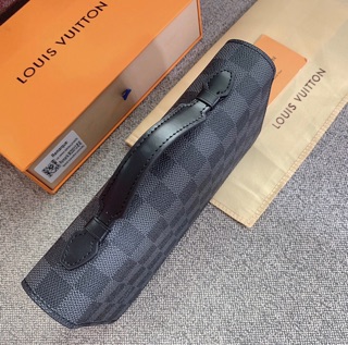 Clutch lv cầm tay