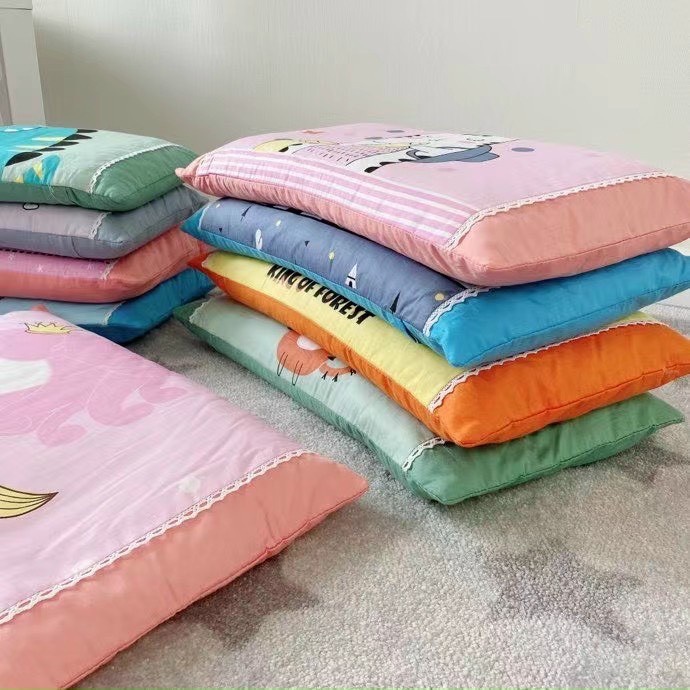 Gối Cotton Cho Bé , Gối Kèm Ruột Bông Gạo Tinh Khiết Siêu Êm Thấm Hút Tốt Hoạ Tiết 3D Ngộ Nghĩnh Đáng Yêu