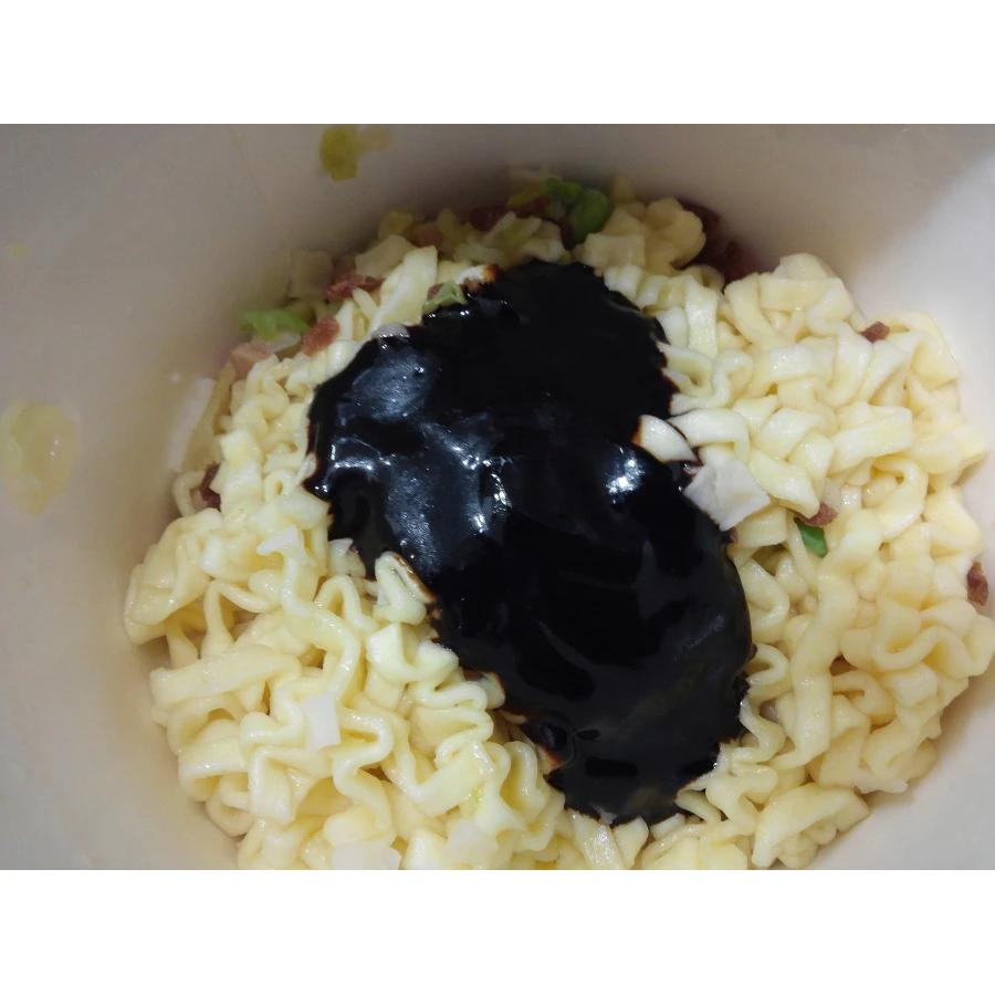 Thùng 15 ly mì Mì Jin jjajang xốt tương đen Ottogi 70g