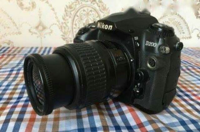 Máy Ảnh nikon D200 + lens 28-80mm