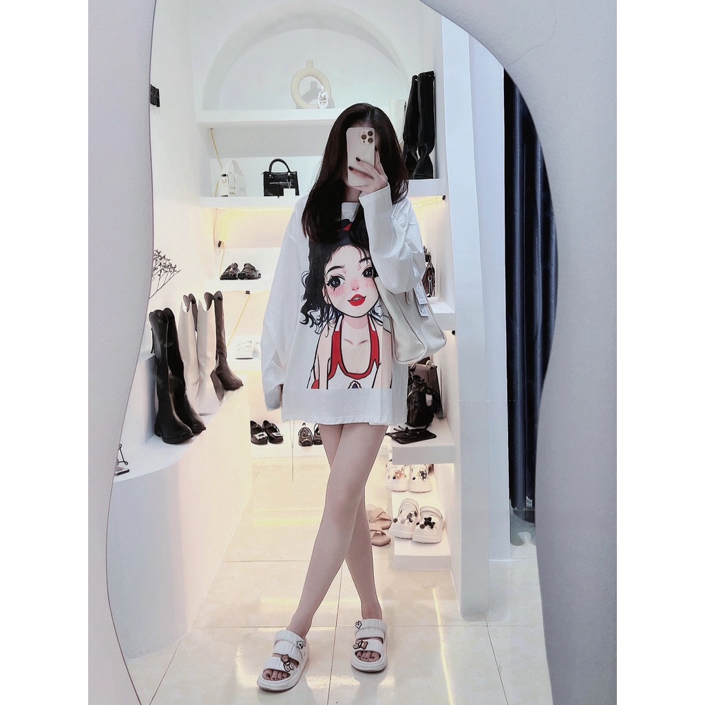 Áo Sweater Nỉ Ngoại Hình Cô Gái Dáng Trùm Mông Cổ Tròn Hình In 5d 2 Màu