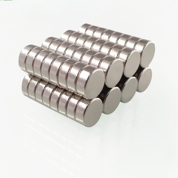 Nam Châm Tròn 8x2mm, 8x3mm, 8x4mm, 8x5mm, 8x8mm siêu hít tiện dụng