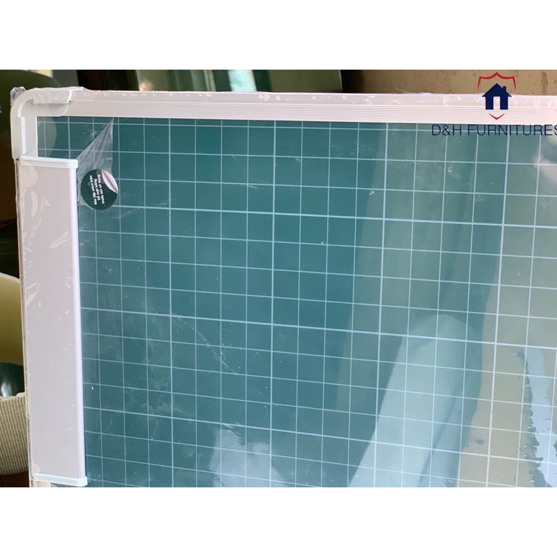 Bảng từ xanh kẻ ô li viết phấn, mặt bảng mịn viết ăn phấn- D&H Furnitures