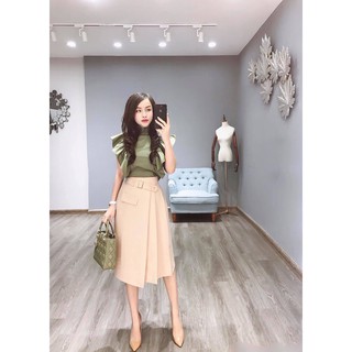 Chân váy công sở dáng xòe nhẹ