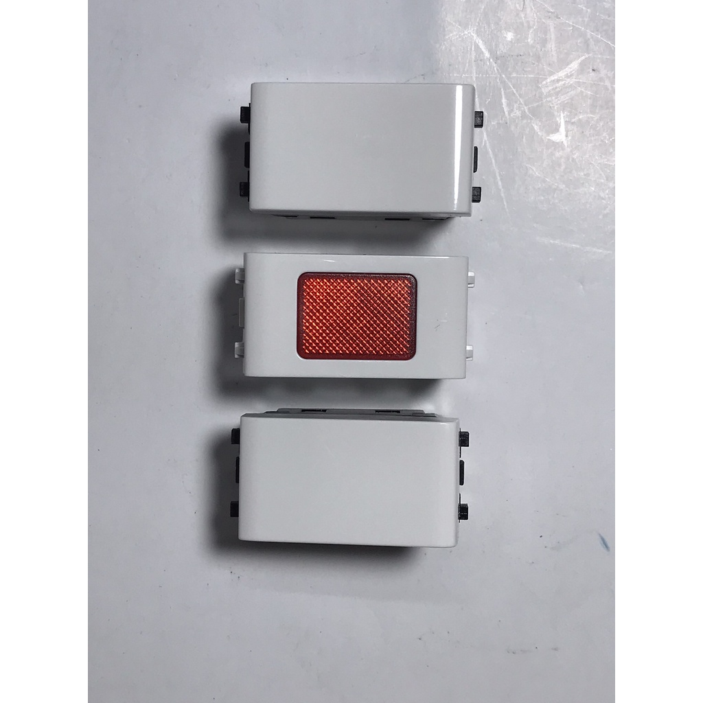 Hạt 1,2 chiều - đèn báo Concept