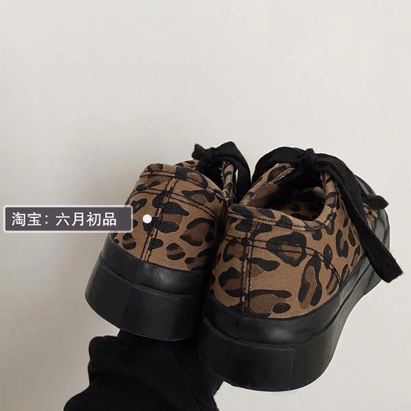 Giày thể thao độn đế da báo đế đen