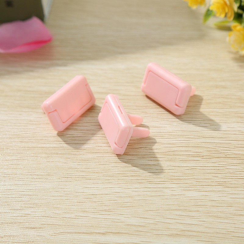 Bịt Ổ Điện 2 Chân 3 Chân Cao Cấp Chống Giật Nhỏ Gọn Chắc Chắn Bảo Vệ An Toàn | Mezoha