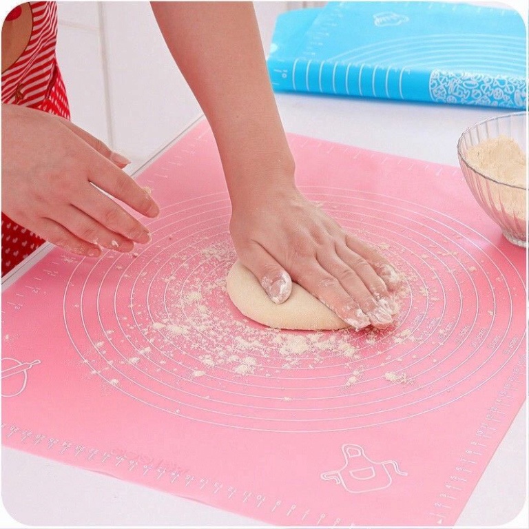Thảm nhồi bột silicon chống dính 40x50cm tiện dụng trong nhà bếp - Thảm nhào bột silicon màu ngẫu nhiên