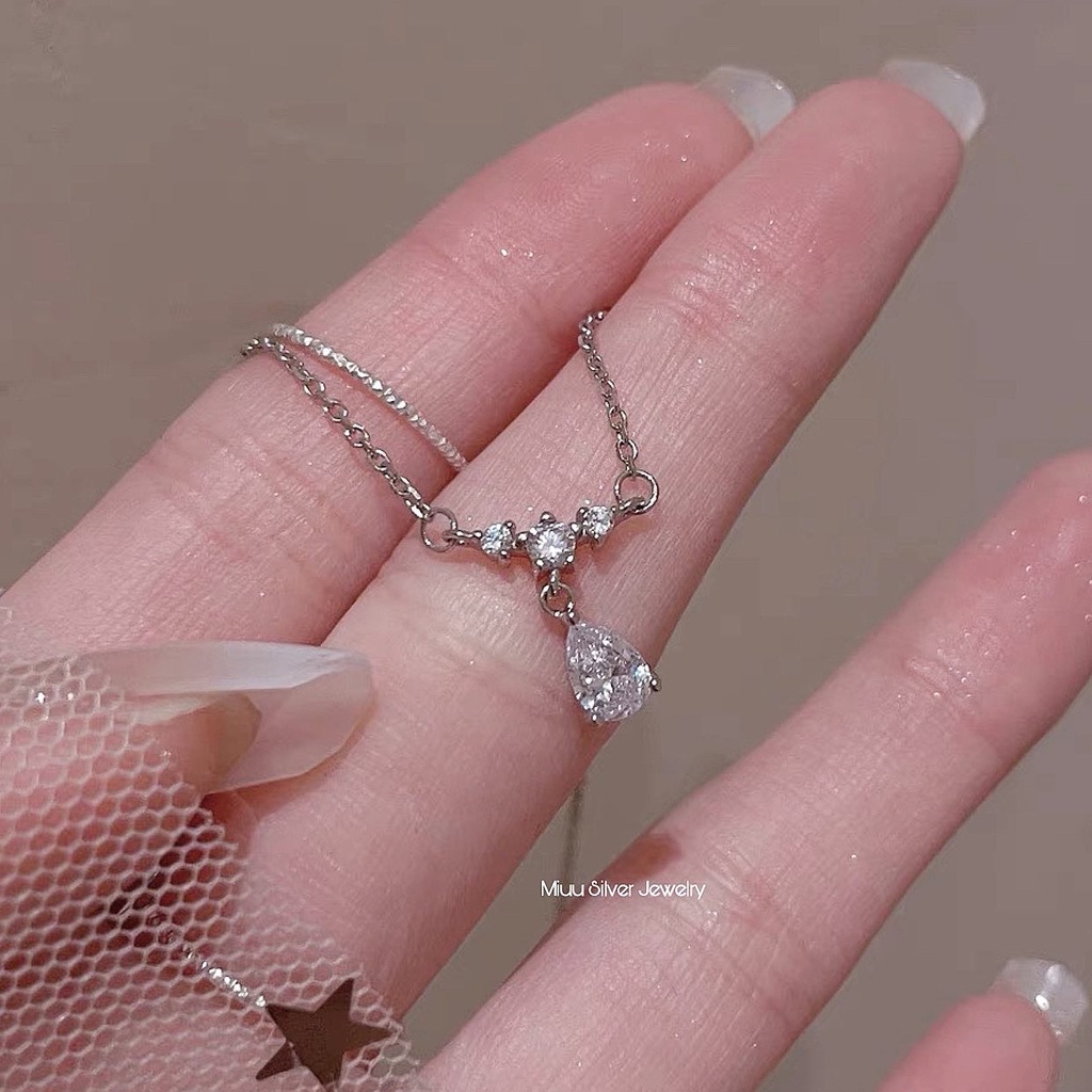 Dây chuyền bạc Miuu Silver, vòng cổ nữ hình giọt nước đính đá xinh xắn Savina Necklace