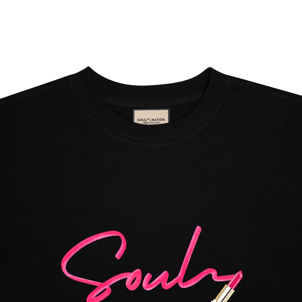 Áo thun unisex In Soul Lipstick form basic 100% cotton SOUL OF A NATION - Đen/Hồng