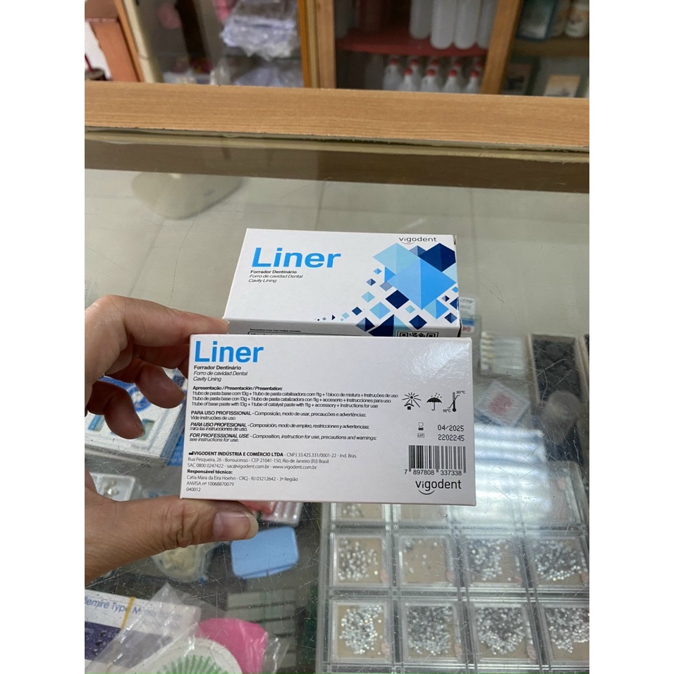 Vật liệu che tủy Liner Coltene Thuỵ sĩ Hộp gồm 1 ống base 13g, 1 ống xúc tác 11g