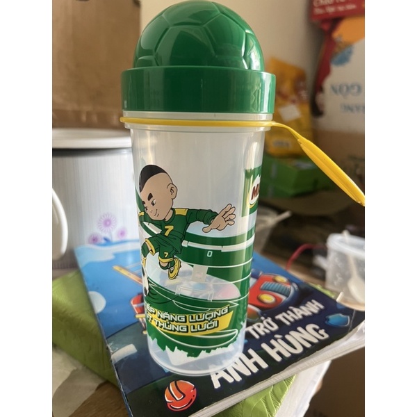 Set 2 BÌNH NƯỚC MILO NĂNG ĐỘNG NẮP HÌNH TRÁI BÓNG