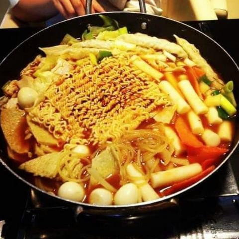 BÁNH GẠO TOKBOKKI NHÂN PHÔ MAI 500GR KÈM 100GR SỐT