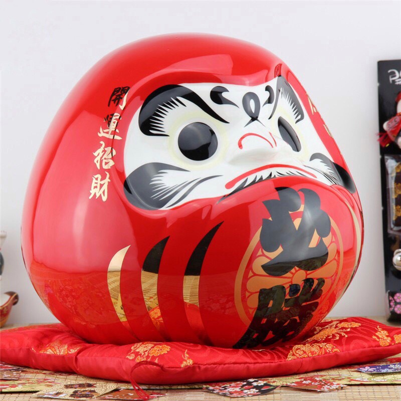 THẦN TÀI Daruma may mắn Nhật Bản GỐM SỨ KÈM HỘP QUÀ TẶNG + ĐỆM ĐỎ