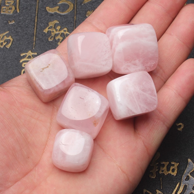 Viên đá thanh tẩy Rose quartz C16 vuông phong thủy chơi tarot