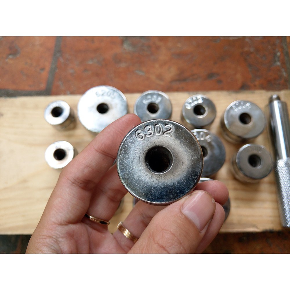 Bộ đóng bạc đạn 13 món CNC thép không gỉ